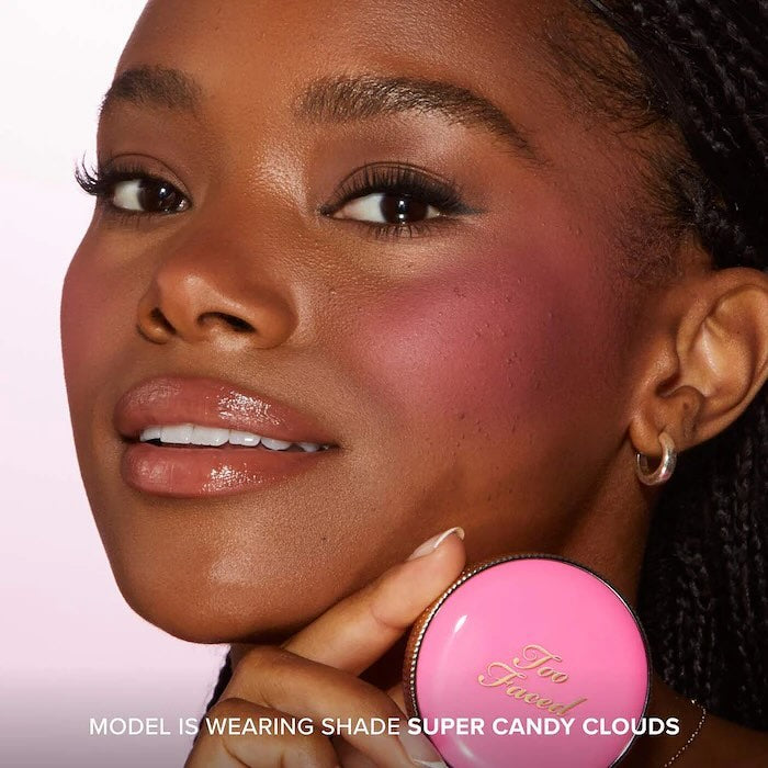 Cloud Crush Blurring Powder Blush